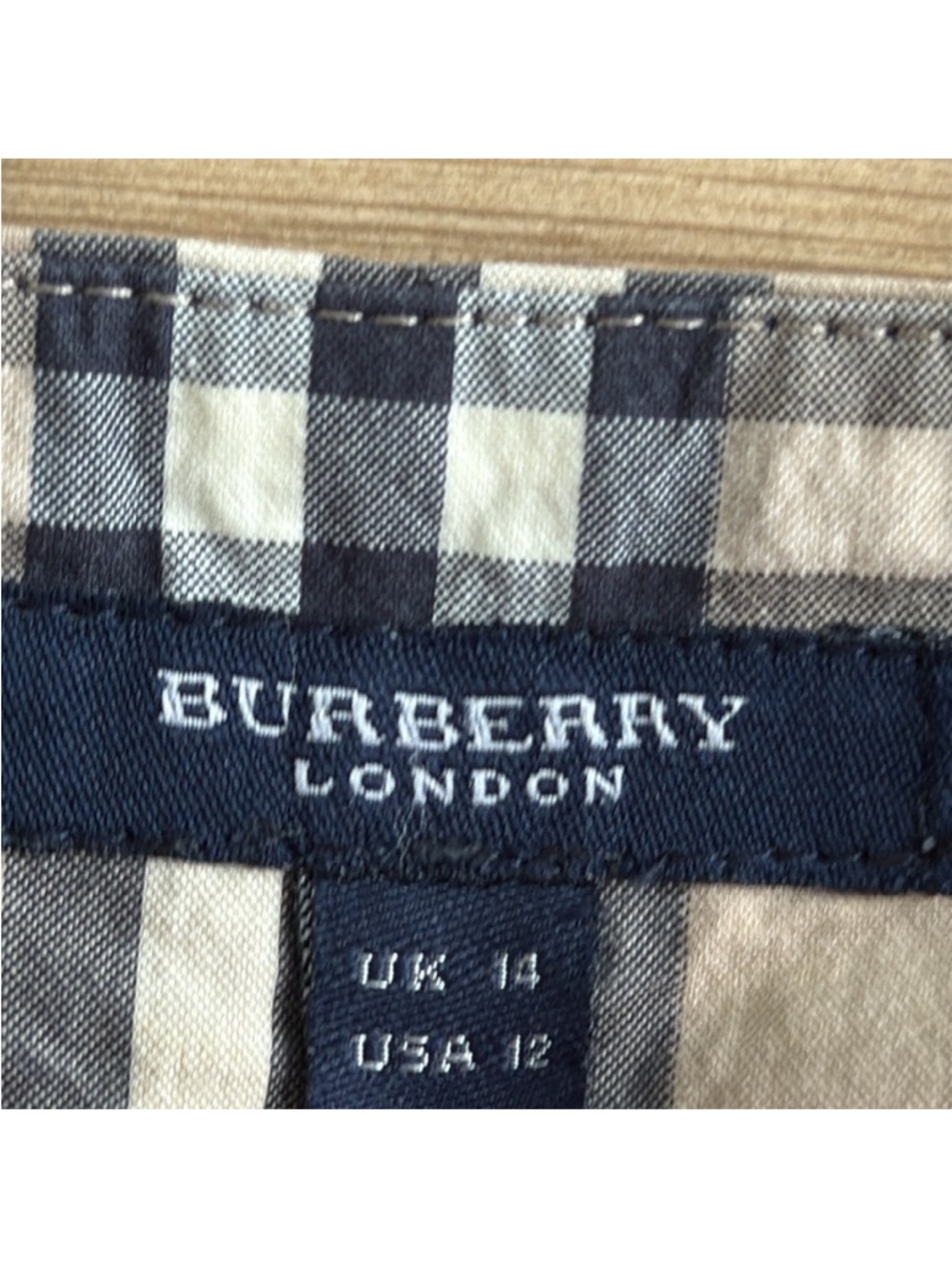 Authentic Burberry Plaid Cotton Blend
Bootcut Pants Size 12. - Picture 5 of 8